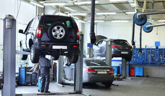選ばれる理由#1 「輸入車の整備・点検も<p> お任せください</p>」
